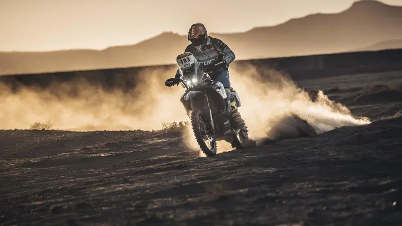Africa Eco Race D5. Sul filo magico della velocit&agrave; massima [VIDEO e GALLERY]