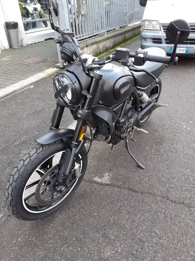 Ducati Scrambler 800 Icon Dark (2021 - 22) usata