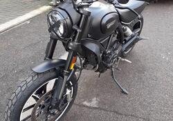 Ducati Scrambler 800 Icon Dark (2021 - 22) usata