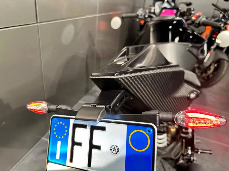 KTM 1290 Super Duke RR (2023) (20)