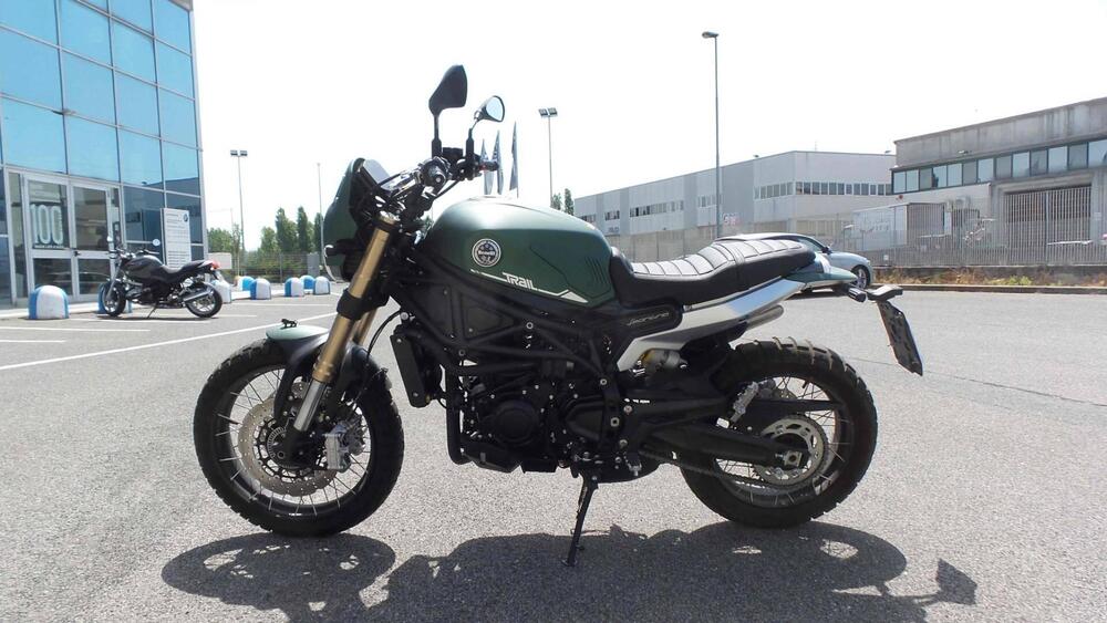 Benelli Leoncino 800 Trail (2022 - 23)