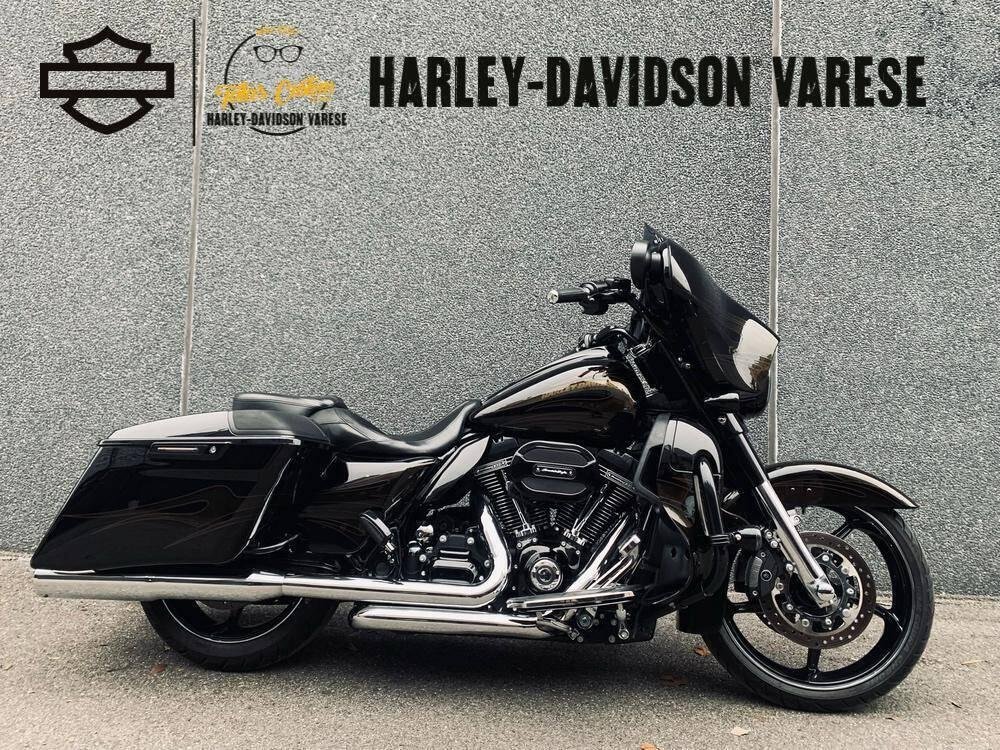 Harley-Davidson 1800 Street Glide (2016 - 17) - FLHXSE