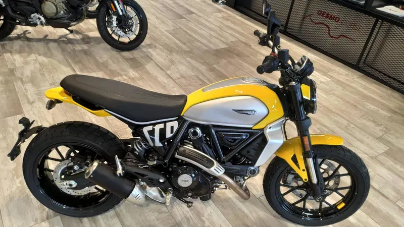 Ducati Scrambler 800 Icon (2023 - 24) (2)