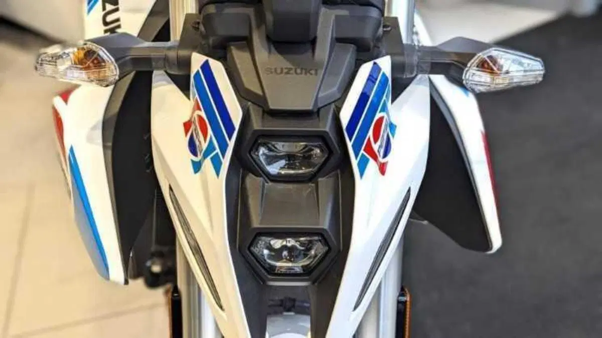 Suzuki GSX-8S con i colori di Kevin Schwantz, il pilota leggendario che fa sognare (3)