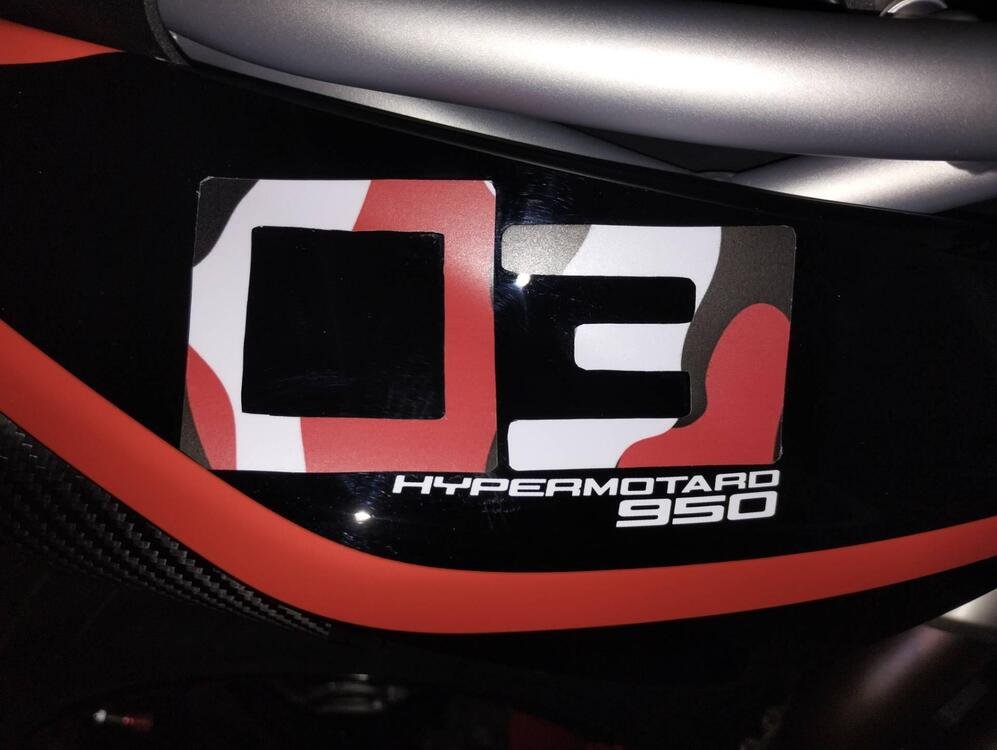 Ducati Hypermotard 950 RVE (2022 - 24) (4)