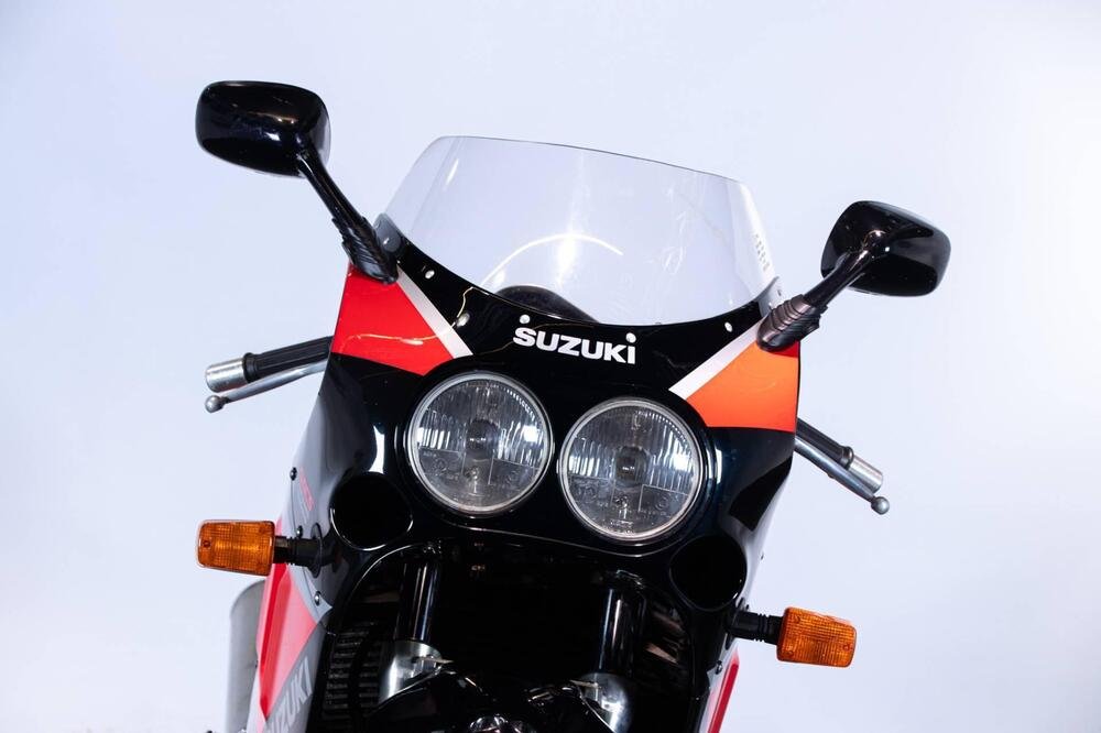Suzuki 1989 SUZUKI GSXR 1100 (3)