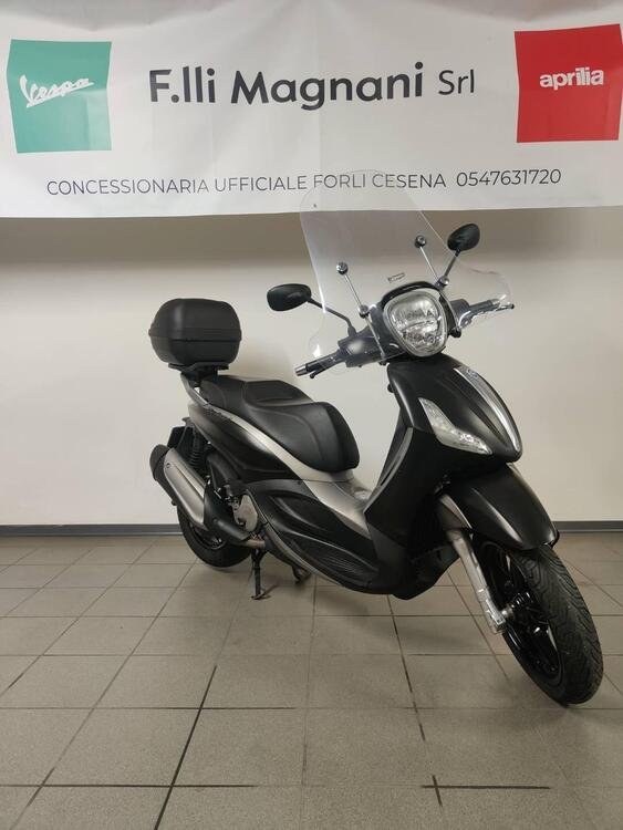 Piaggio Beverly 350 ABS (2016 - 20) (4)