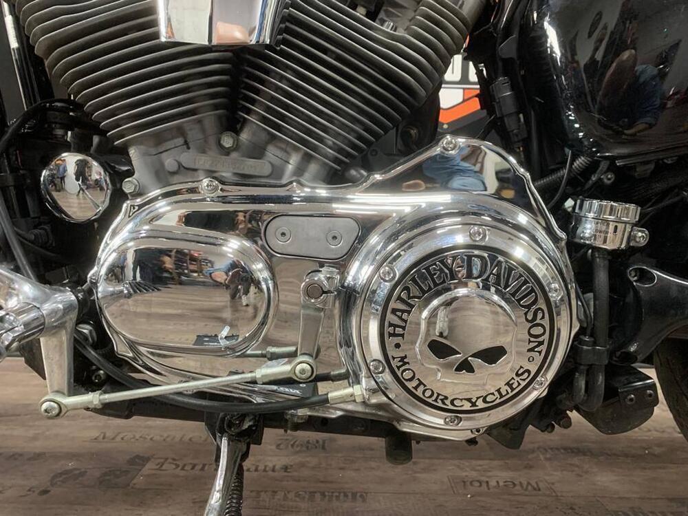 Harley-Davidson 883 Custom (2006 - 07) - XL 883C (5)