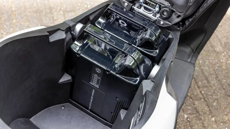 Yamaha Neo's L1e (2022 - 26) (10)