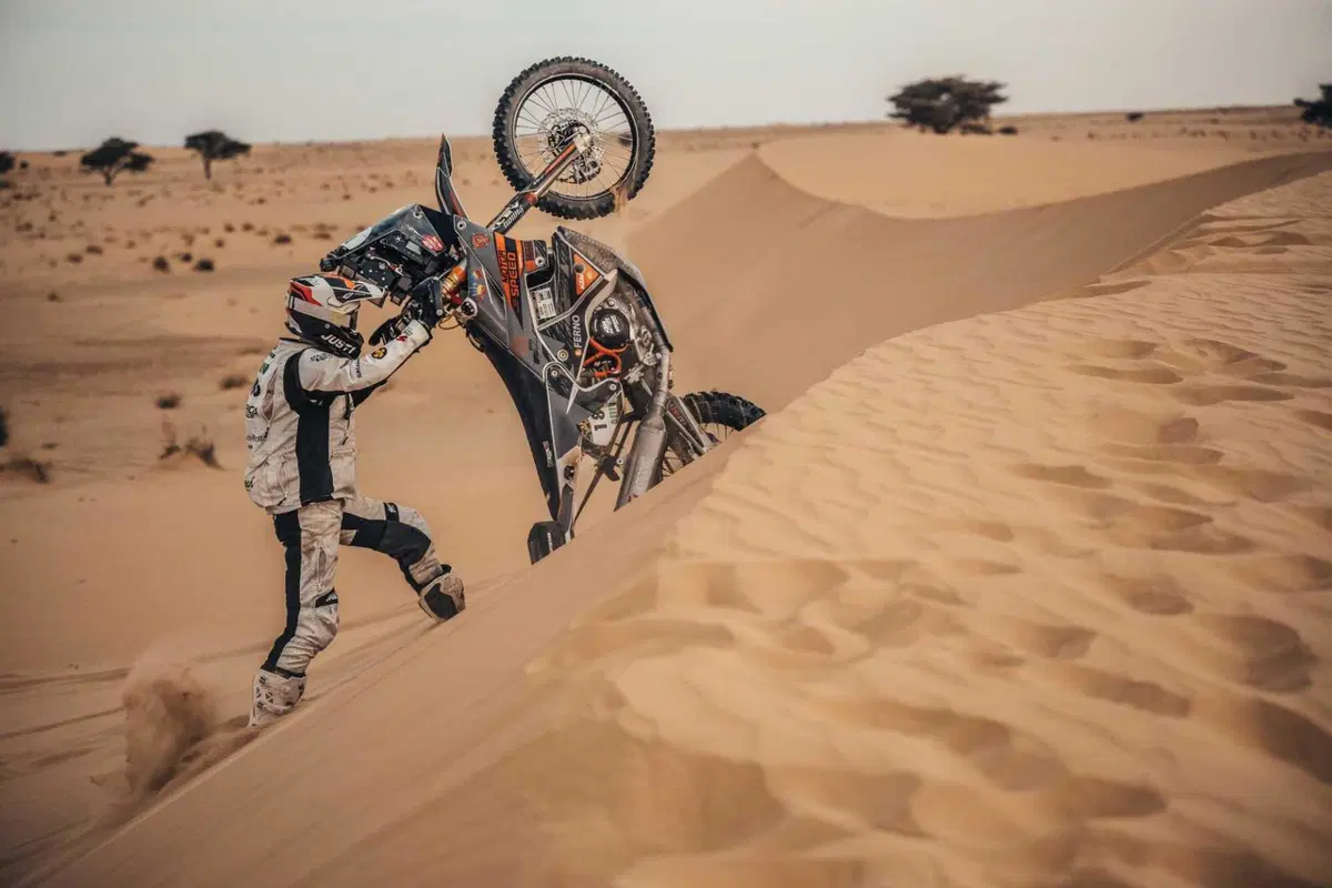 Africa Eco Race D8. Bolla di caos. Ma erano solo brividi! [VIDEO e GALLERY] (29)