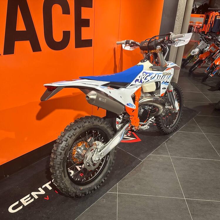 KTM EXC 250 TBI Six Days (2024) (3)