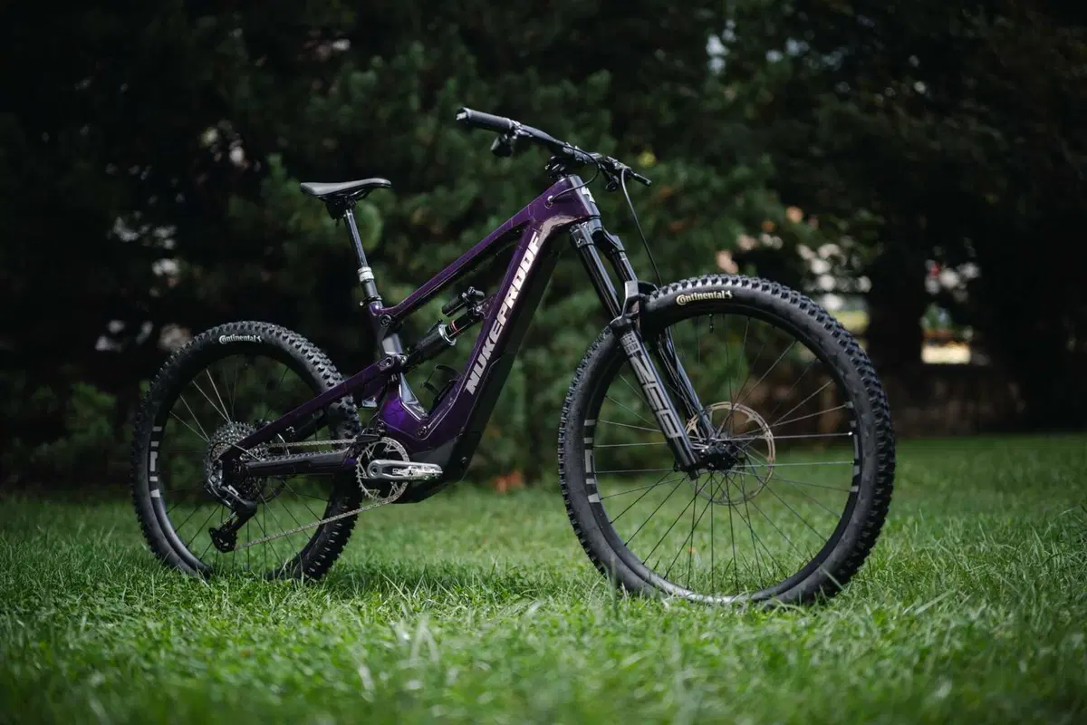 Nukeproof Megawatt Carbon RS: il TEST della top di gamma con motore SRAM! (4)