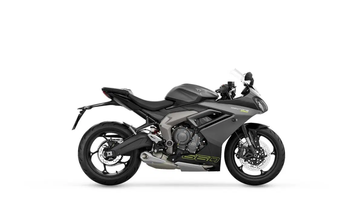 Triumph Daytona 660: Sportiva con classe  (13)