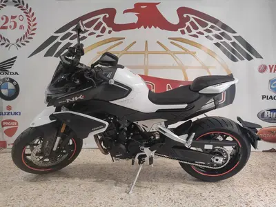 CFMOTO 800NK Advanced (2023 - 26) nuova