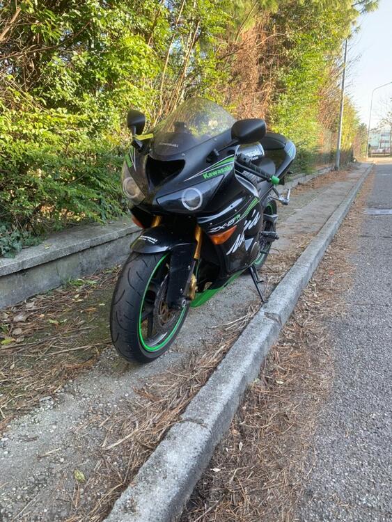 Kawasaki Ninja 636 ZX-6R (2005 - 06) (4)