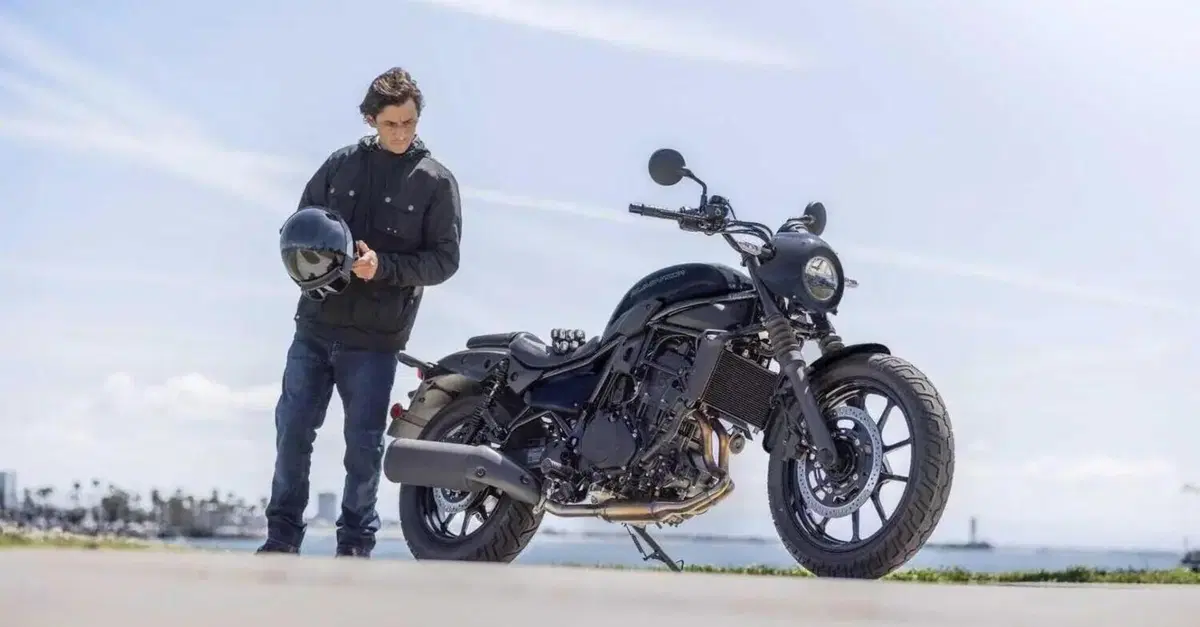 Kawasaki a MBE 2024 con l'intera gamma, compresa la nuova Eliminator 500