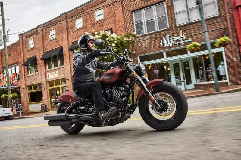 Indian Chief 1890 Bobber Dark Horse (2021 - 26) (7)