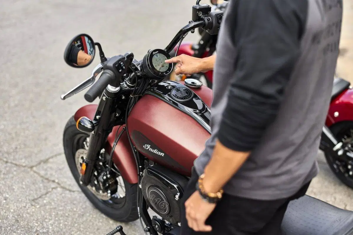 Indian Chief 1890 Bobber Dark Horse (2021 - 26) (8)