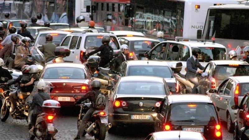 Ecco le citt&agrave; pi&ugrave; congestionate dal traffico nel 2023, lo dichiara TomTom