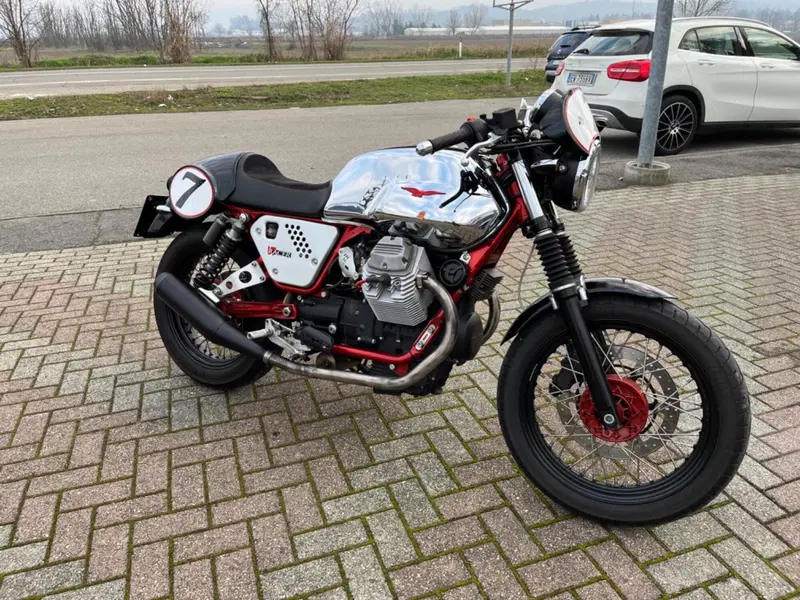Moto Guzzi V7 Racer (2012 - 14) (2)
