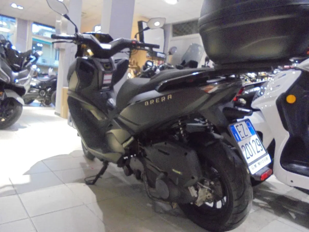 Over Brera 300 (2021 - 23) (2)