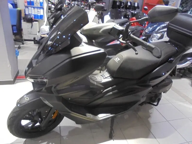 Over Brera 300 (2021 - 23) (4)