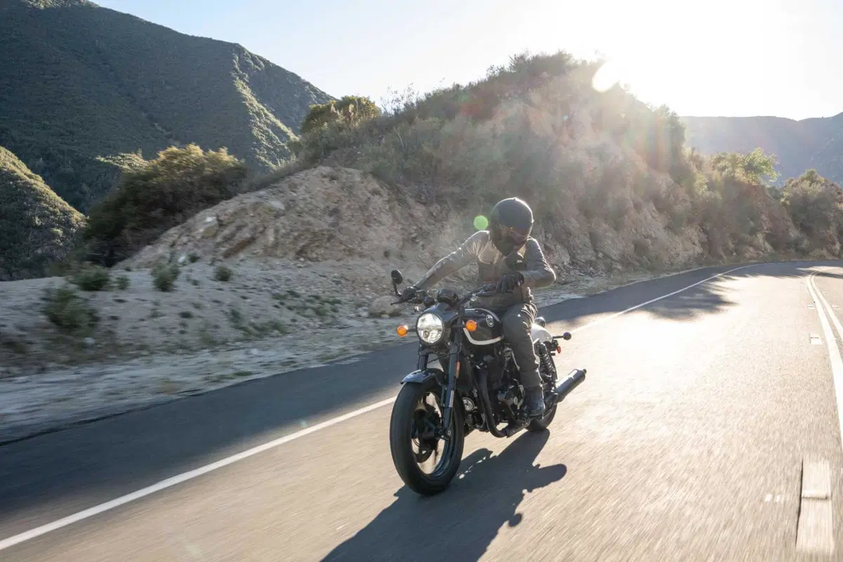 Royal Enfield Shotgun 650 TEST: Coast to Coast, spendendo il giusto. Impressioni di guida e prezzo [VIDEO E GALLERY] (6)