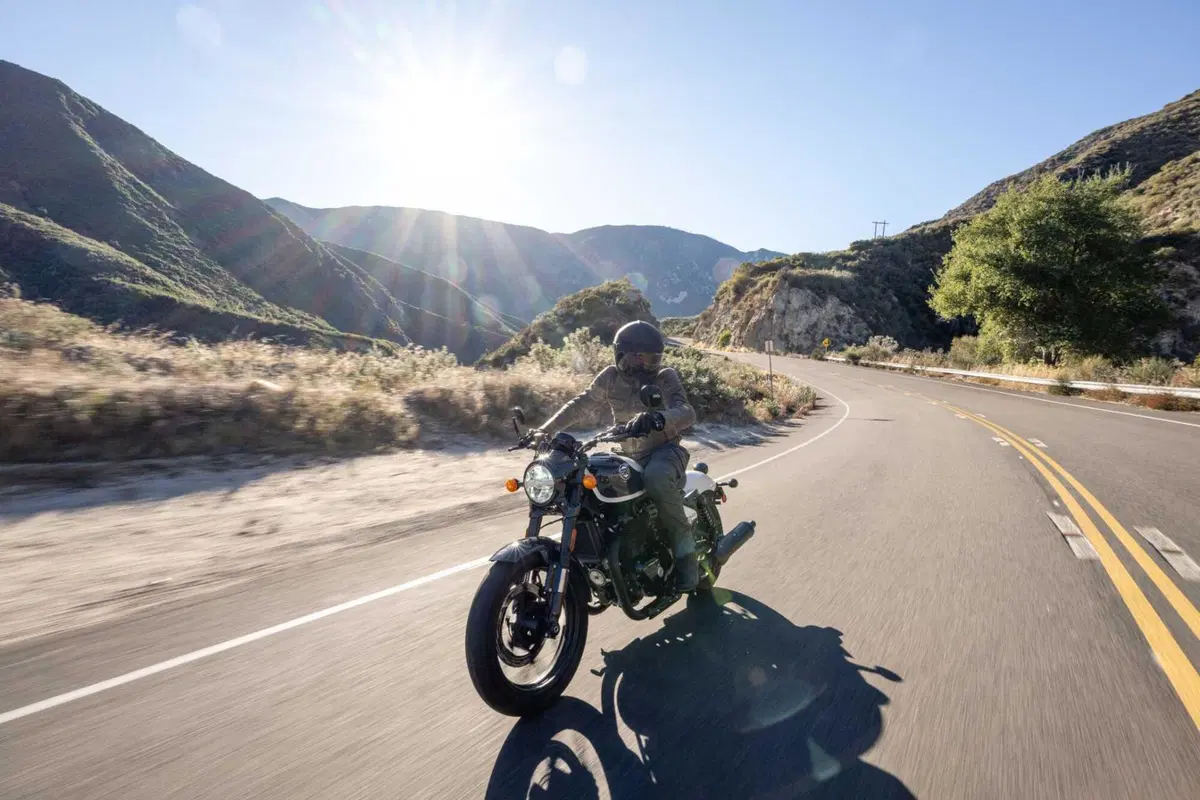 Royal Enfield Shotgun 650 TEST: Coast to Coast, spendendo il giusto. Impressioni di guida e prezzo [VIDEO E GALLERY] (11)