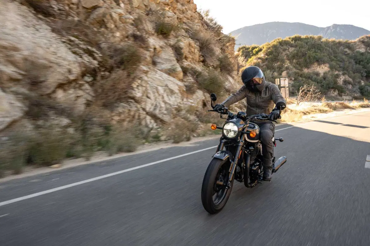 Royal Enfield Shotgun 650 TEST: Coast to Coast, spendendo il giusto. Impressioni di guida e prezzo [VIDEO E GALLERY] (17)