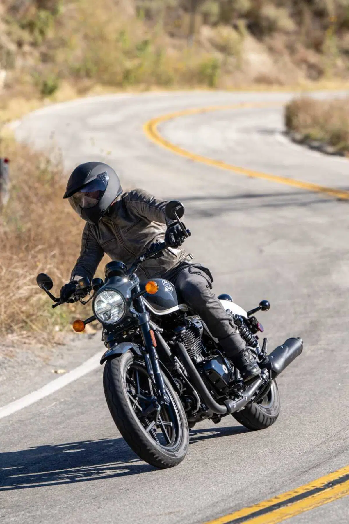 Royal Enfield Shotgun 650 TEST: Coast to Coast, spendendo il giusto. Impressioni di guida e prezzo [VIDEO E GALLERY] (26)