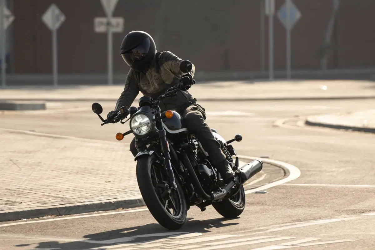 Royal Enfield Shotgun 650 TEST: Coast to Coast, spendendo il giusto. Impressioni di guida e prezzo [VIDEO E GALLERY] (30)