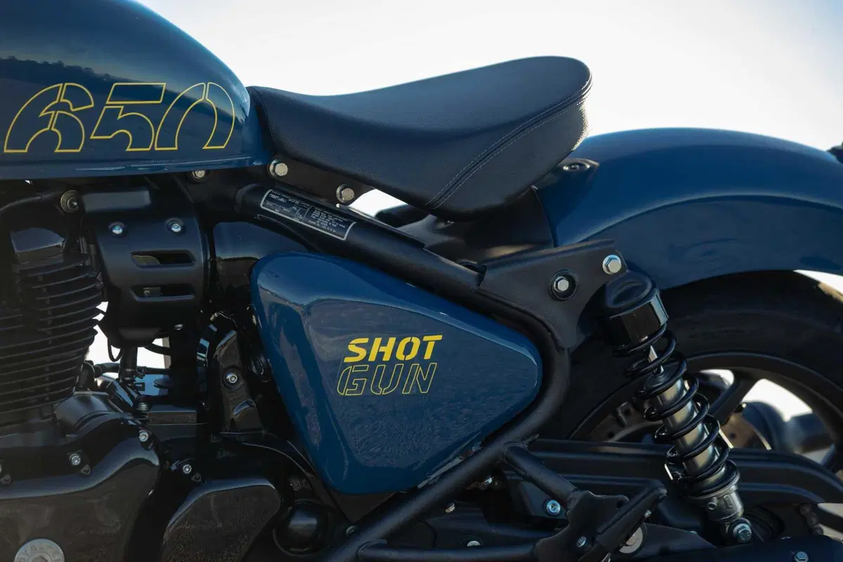 Royal Enfield Shotgun 650 TEST: Coast to Coast, spendendo il giusto. Impressioni di guida e prezzo [VIDEO E GALLERY]