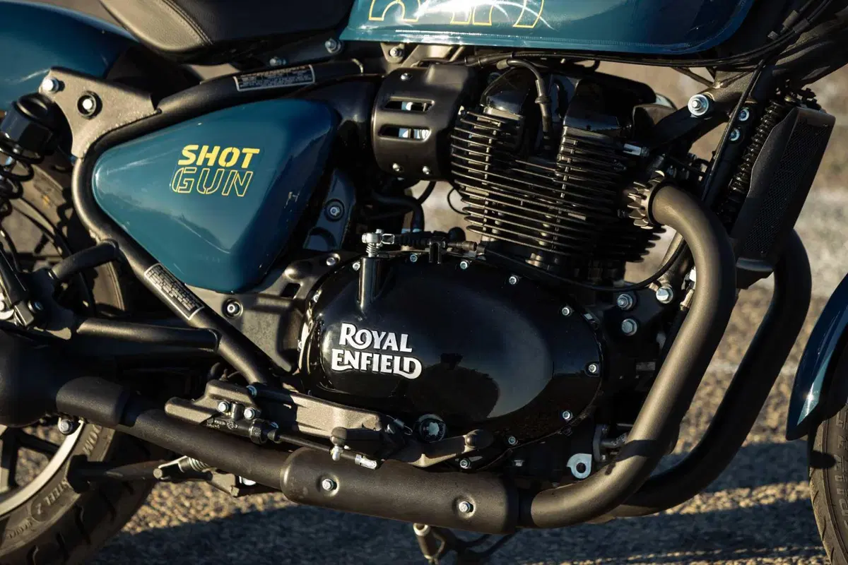 Royal Enfield Shotgun 650 TEST: Coast to Coast, spendendo il giusto. Impressioni di guida e prezzo [VIDEO E GALLERY] (21)