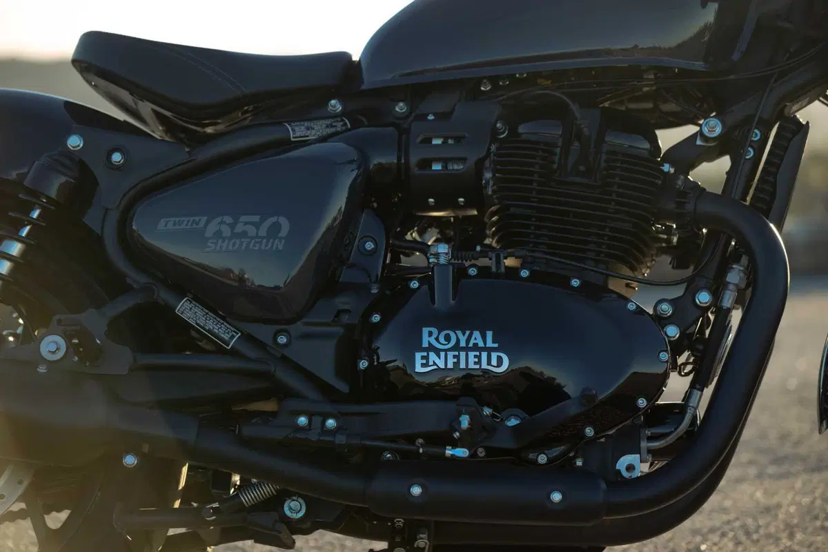 Royal Enfield Shotgun 650 TEST: Coast to Coast, spendendo il giusto. Impressioni di guida e prezzo [VIDEO E GALLERY] (43)