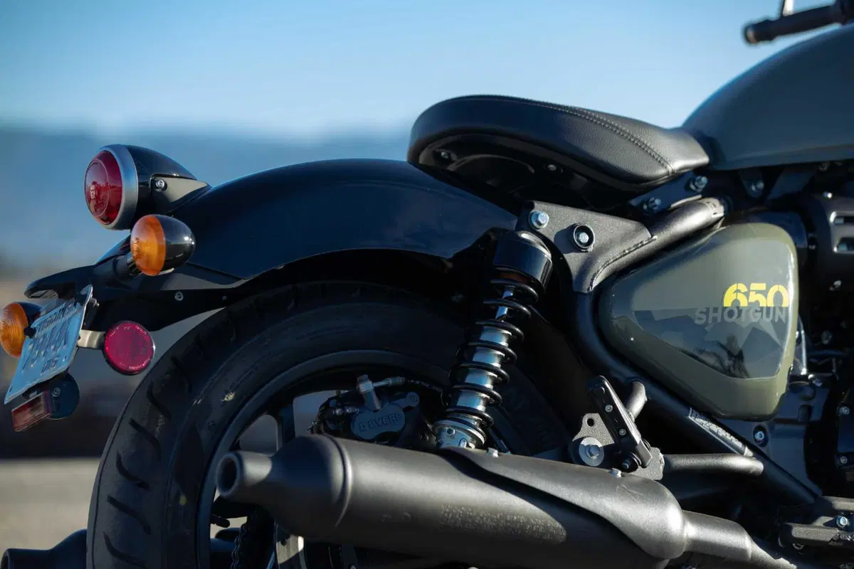 Royal Enfield Shotgun 650 TEST: Coast to Coast, spendendo il giusto. Impressioni di guida e prezzo [VIDEO E GALLERY] (49)