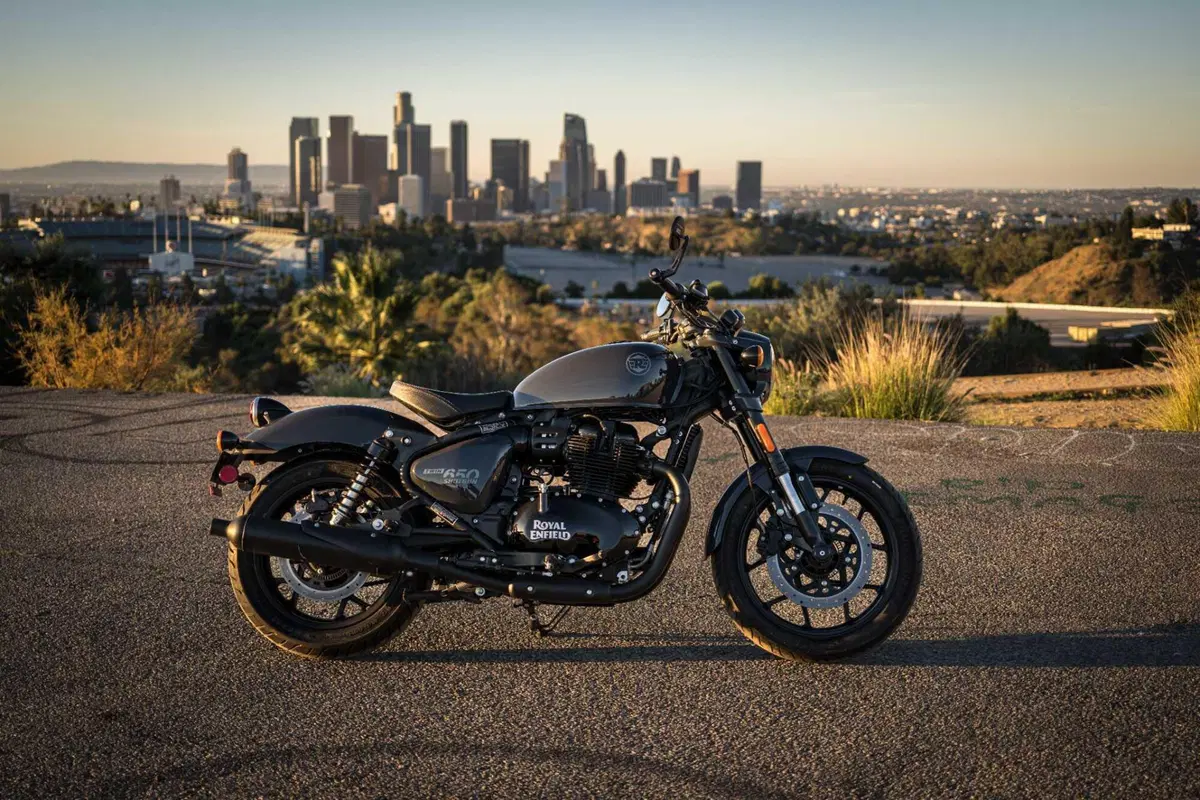 Royal Enfield Shotgun 650 TEST: Coast to Coast, spendendo il giusto. Impressioni di guida e prezzo [VIDEO E GALLERY] (10)
