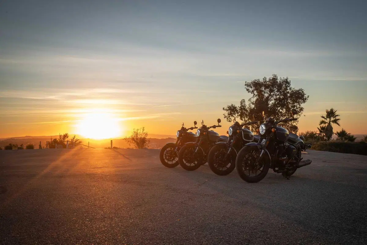 Royal Enfield Shotgun 650 TEST: Coast to Coast, spendendo il giusto. Impressioni di guida e prezzo [VIDEO E GALLERY] (12)