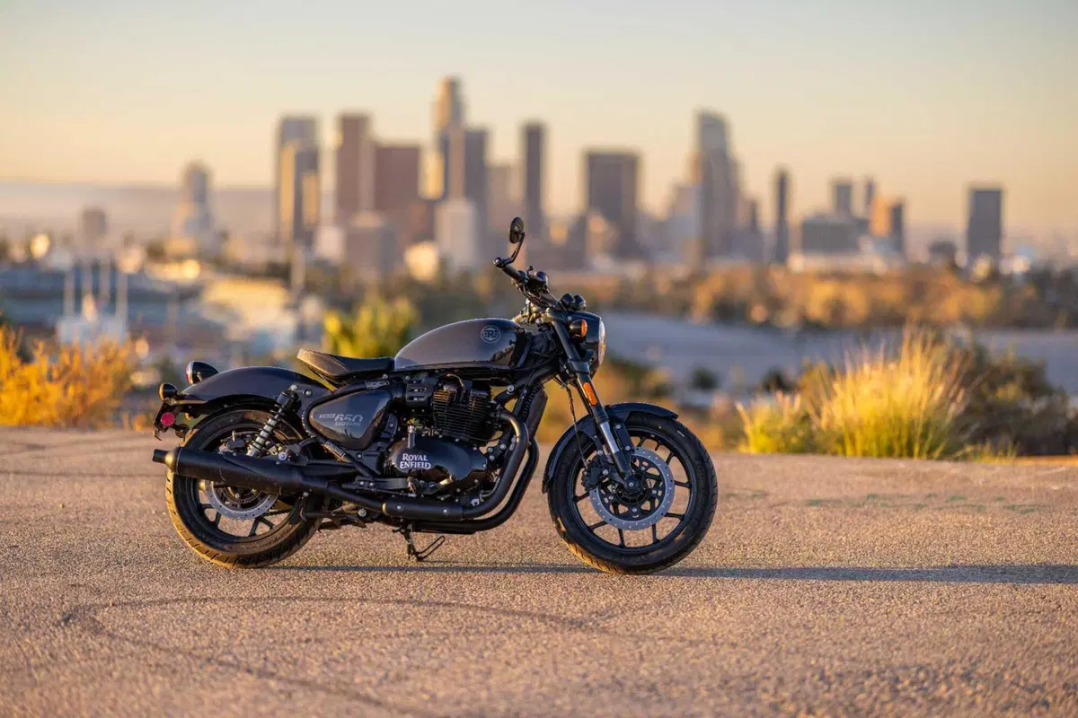 Royal Enfield Shotgun 650 TEST: Coast to Coast, spendendo il giusto. Impressioni di guida e prezzo [VIDEO E GALLERY] (15)
