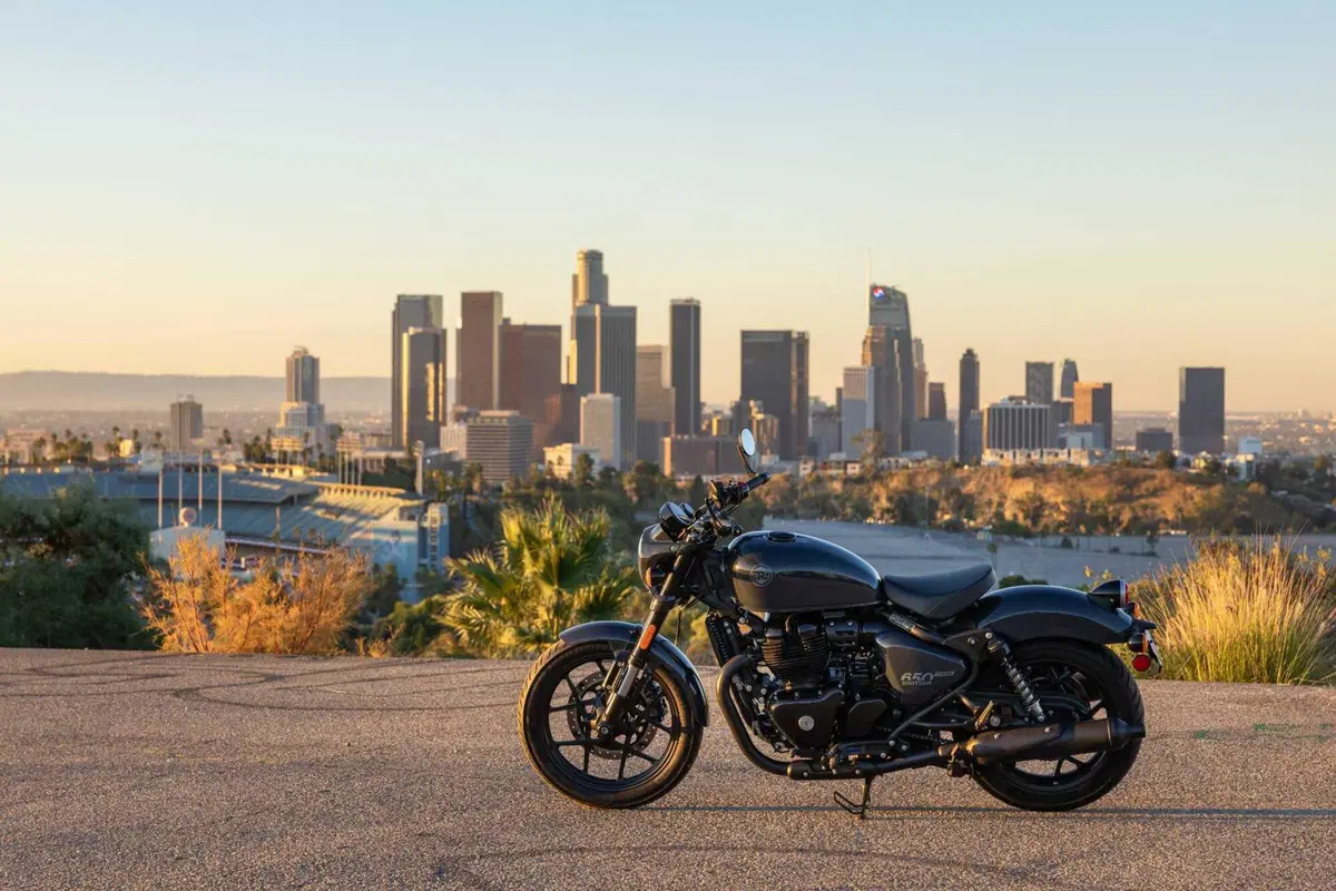 Royal Enfield Shotgun 650 TEST: Coast to Coast, spendendo il giusto. Impressioni di guida e prezzo [VIDEO E GALLERY] (17)