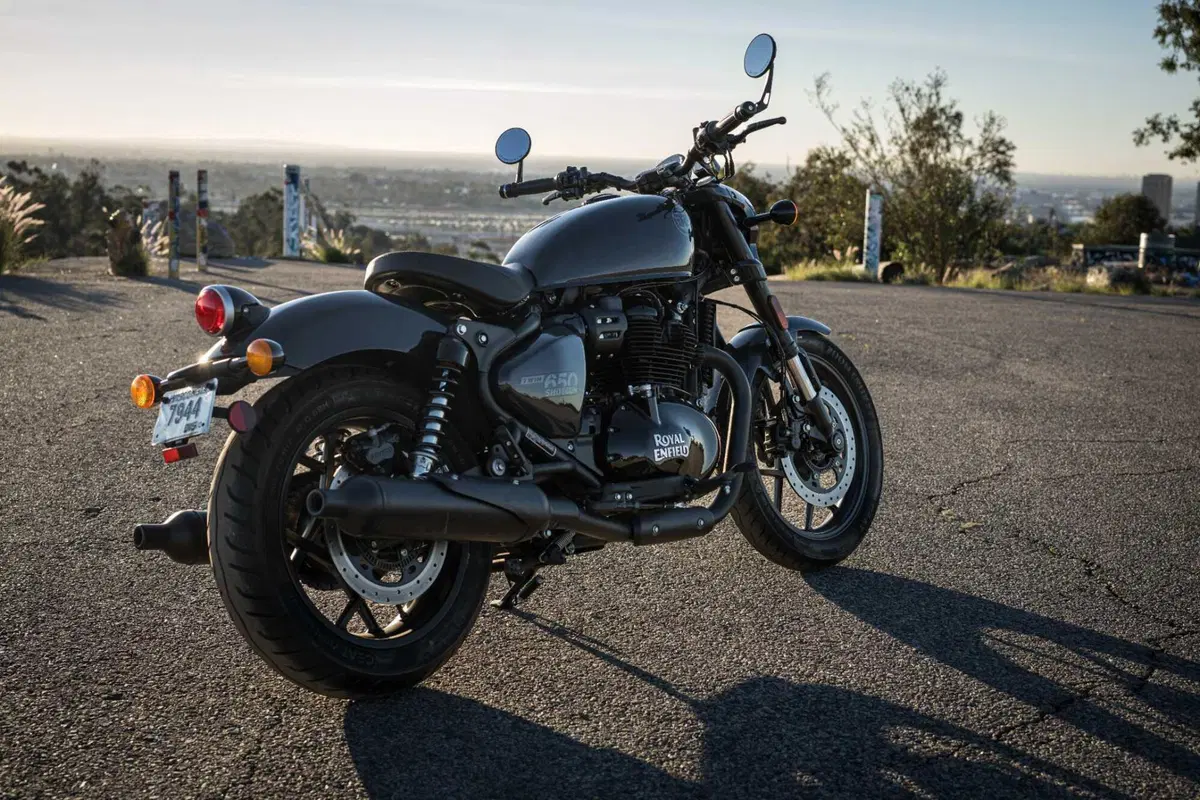 Royal Enfield Shotgun 650 TEST: Coast to Coast, spendendo il giusto. Impressioni di guida e prezzo [VIDEO E GALLERY] (20)