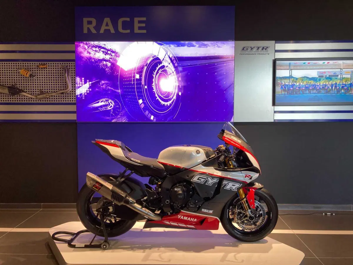 Cresce la rete GYTR Pro Shop di Yamaha: new opening a Roma! (22)