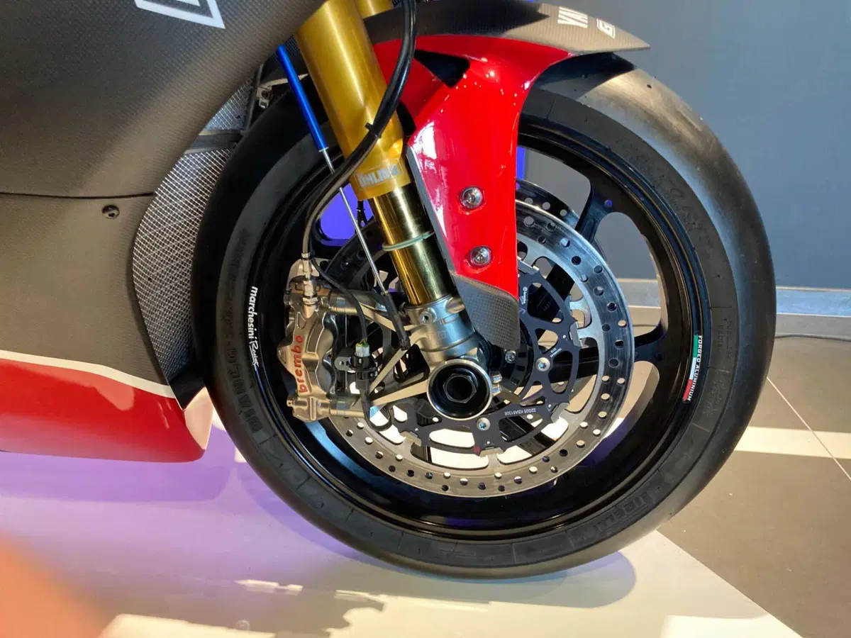 Cresce la rete GYTR Pro Shop di Yamaha: new opening a Roma! (15)