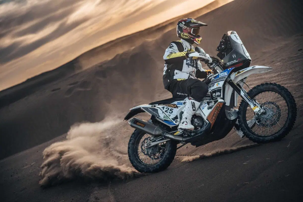 Africa Eco Race D3. Botturi in carena (3)