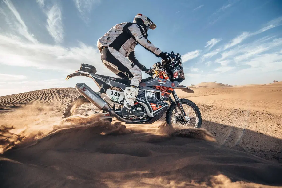 Africa Eco Race D3. Botturi in carena (10)