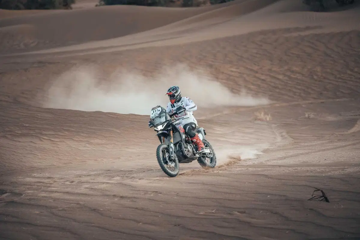 Africa Eco Race D3. Botturi in carena (12)
