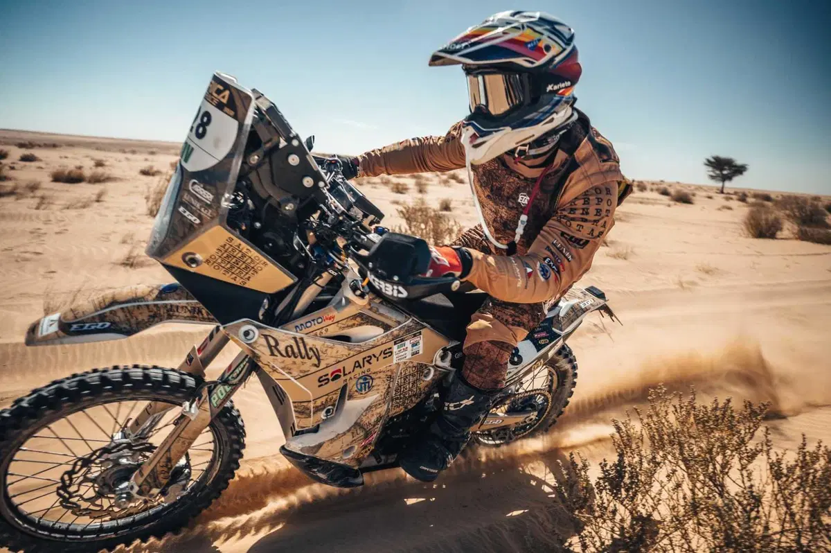 Africa Eco Race D7. Botturi & Colpi di Scena [VIDEO e GALLERY] (20)