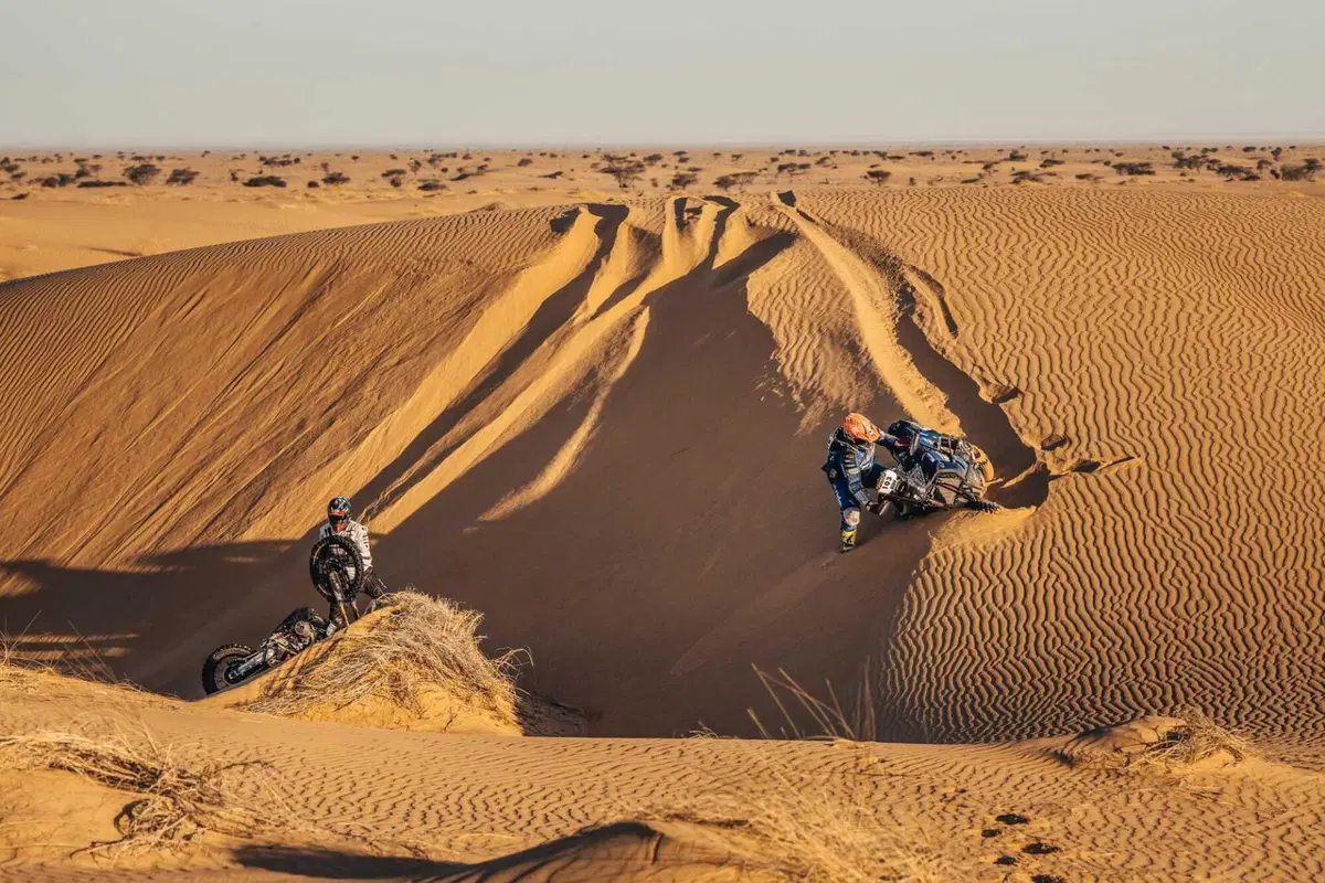 Africa Eco Race D9. Giallo Botturi a Chinguetti, siamo oltre il limite! [VIDEO e GALLERY] (5)
