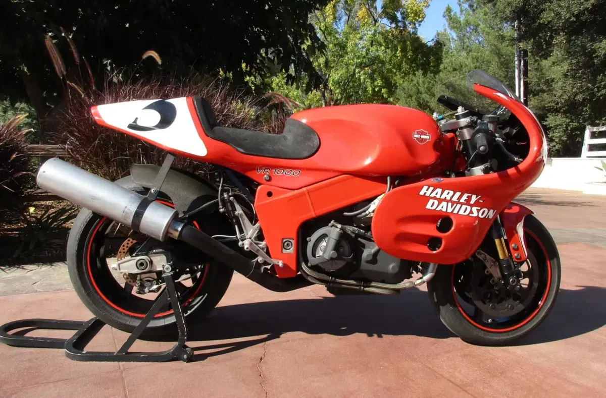 Alla Mecum Auctions di Las Vegas, l'asta di moto più grande del mondo (4)