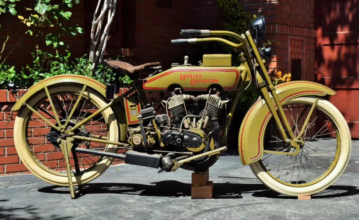 Alla Mecum Auctions di Las Vegas, l'asta di moto più grande del mondo (8)
