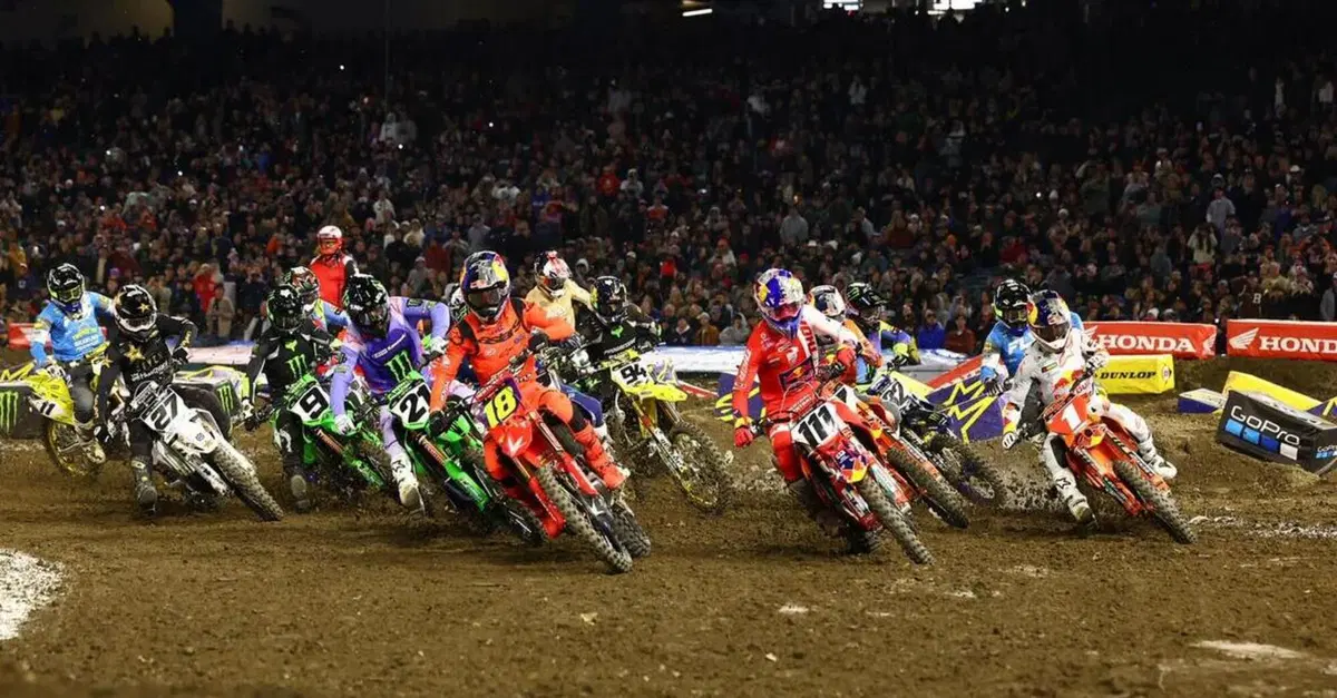 Jorge Prado vince il primo "Heat" nel Supercross
